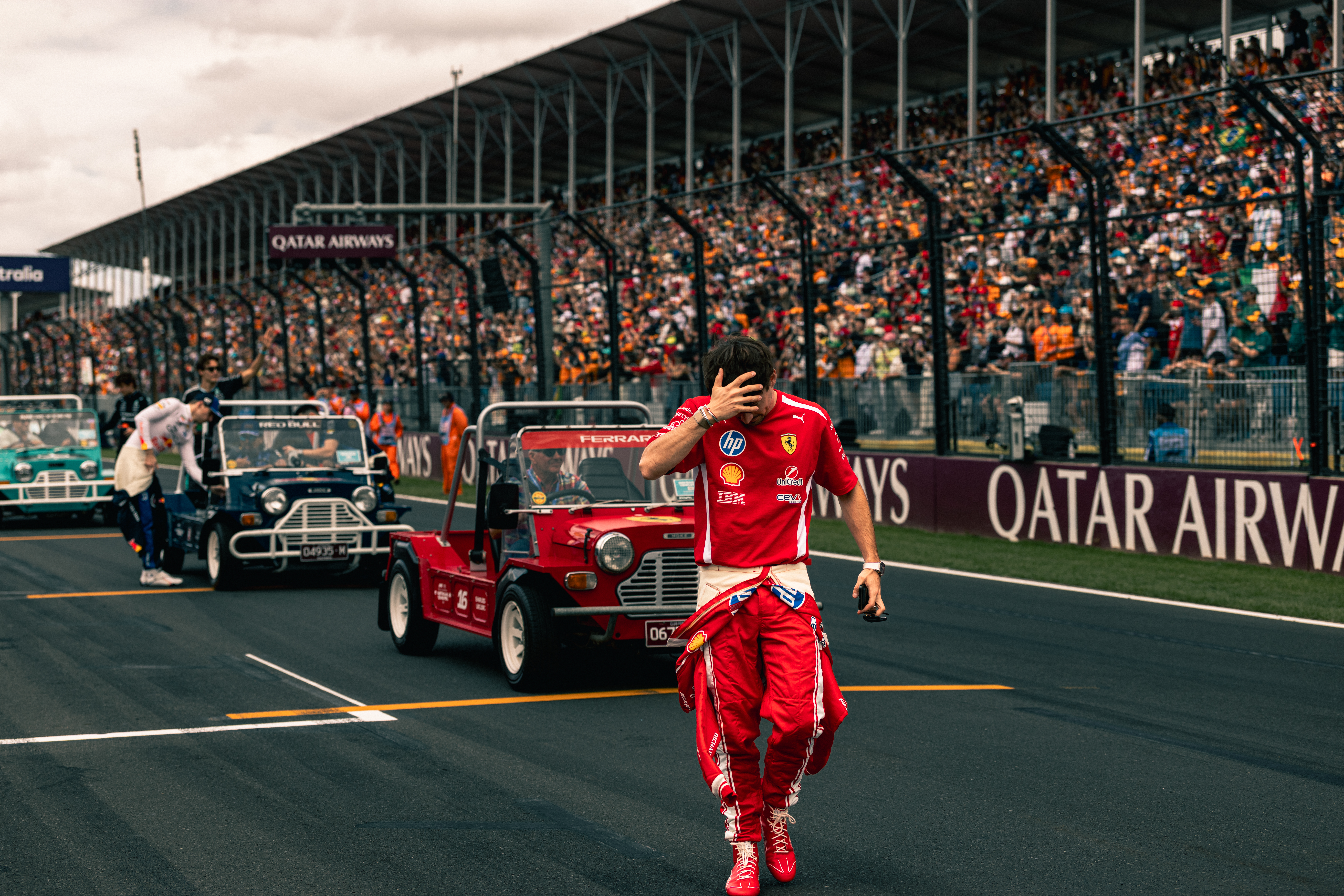Formula 1 race weekend in Melbourne — photograph 22 by Harry Liu