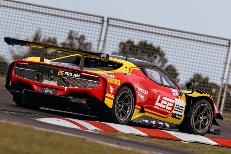 GT and endurance racing for Corse Clienti — photograph 01 by Harry Liu