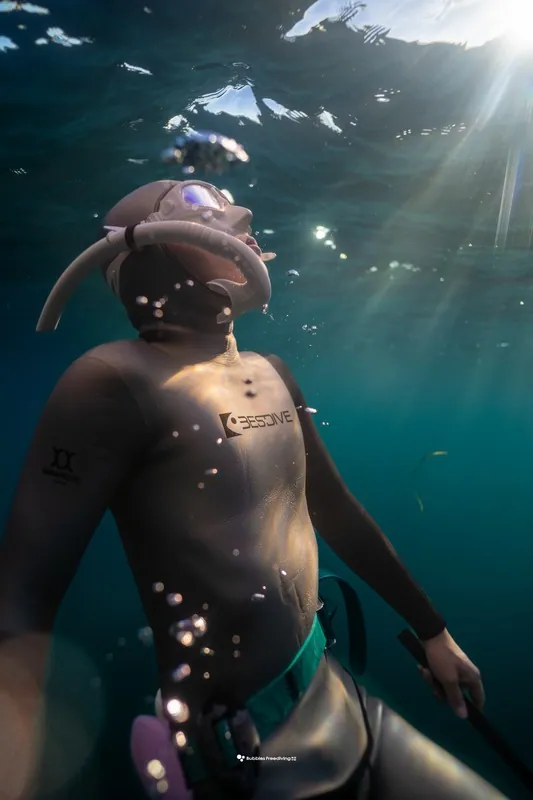Freediving and underwater photography in Western Australia — photograph 08 by Harry Liu